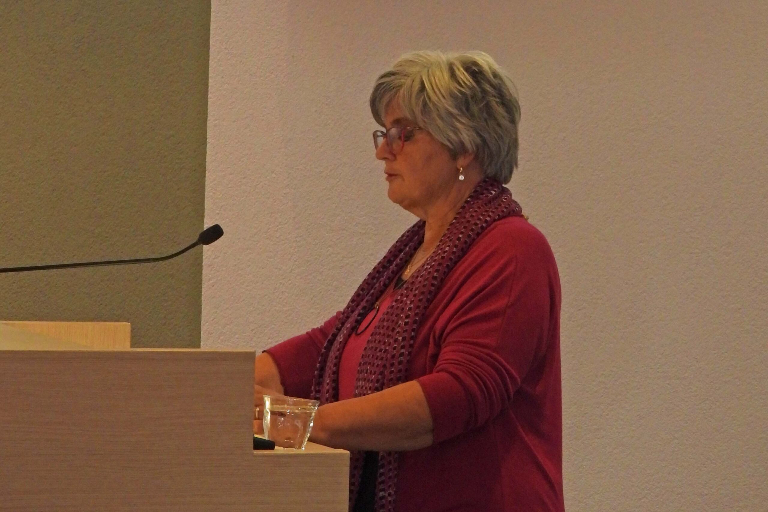 Monique van Houtum Uitvaartbegeleieiding Lezing aula